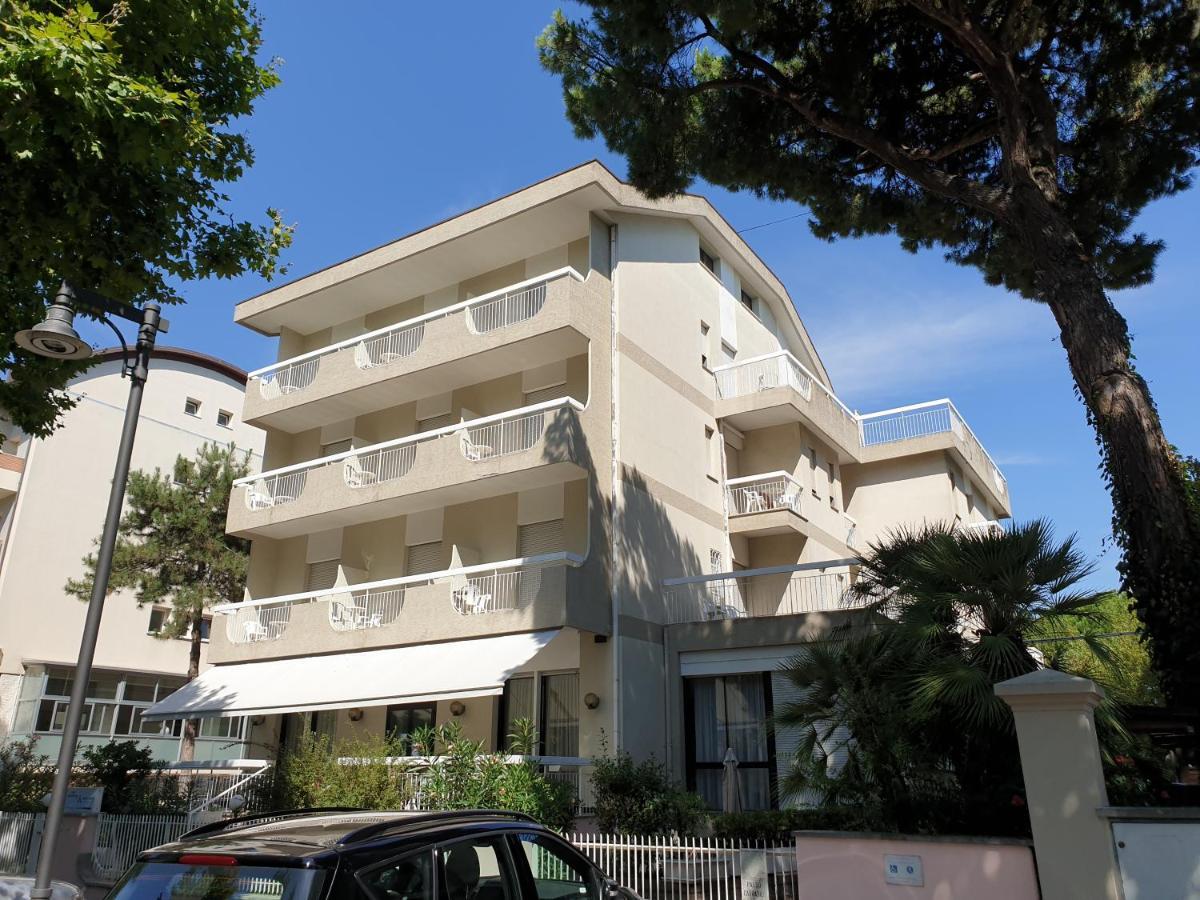 B&B Domus Mea Cesenatico Exteriör bild